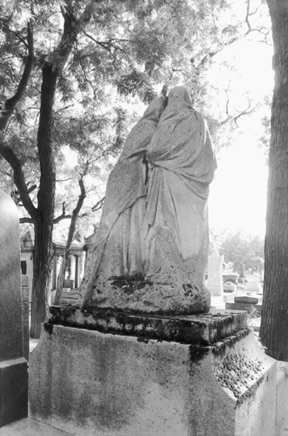Père Lachaise Cemetery, 1997